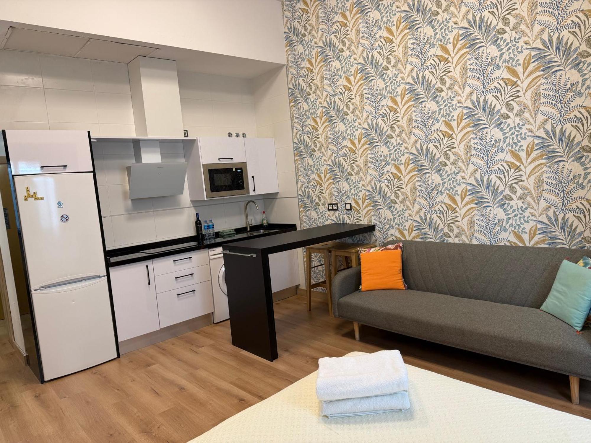 Lovely Studio In The Heart Of Malaga Free Swimming Pool المظهر الخارجي الصورة